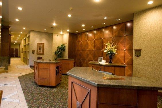 Hotel Topeka At City Center Интериор снимка