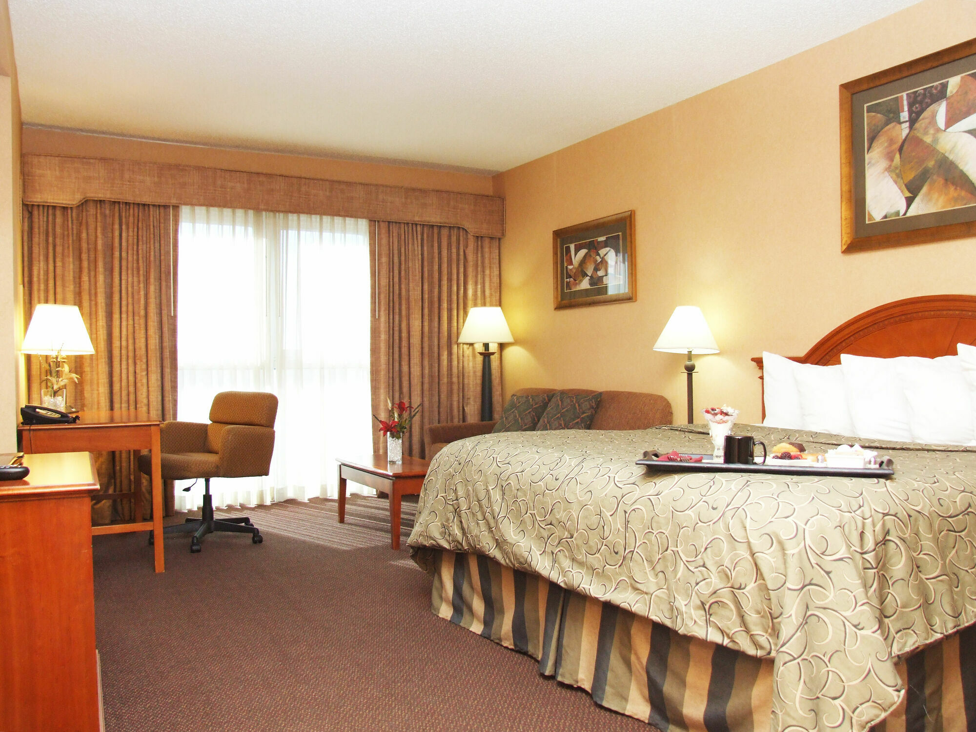 Hotel Topeka At City Center Екстериор снимка