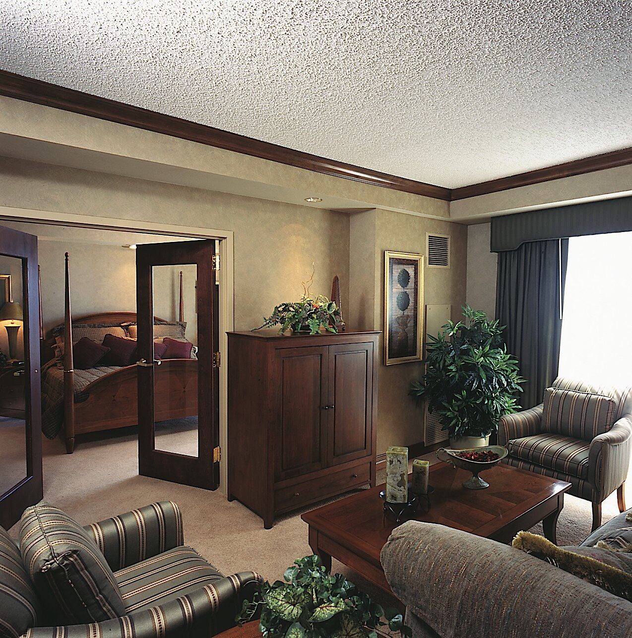 Hotel Topeka At City Center Екстериор снимка